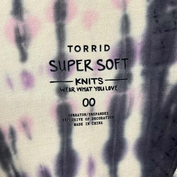 Torrid Super Soft Knit Top Womens 00 Tan Purple Tie Dye Long‎ Sleeve T-Shirt Med - Picture 3 of 8